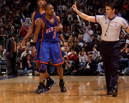 篮球技术犯规：规则下的秩序与尊重